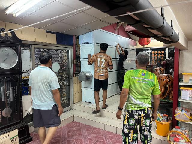 วันที่ 25 มกราคม 2569 มูลนิธิสว่างอุตรดิตถ์ธรรมสถาน ขอรับบริจาคโลงศพ