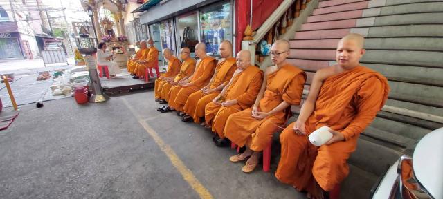 ประมวลภาพงานทำบุญเทกระจาด (ซิโกว) ที่ทุนนิธิวัดแก้วแจ่มฟ้า ปี 2568